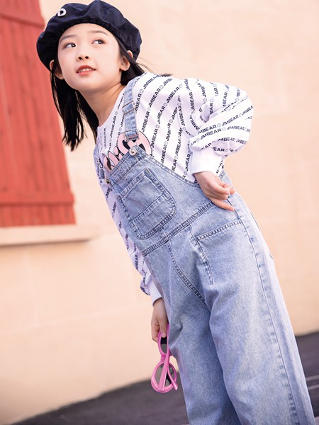 服装产业链现状如何?找好定位才是未来实体店的出路!