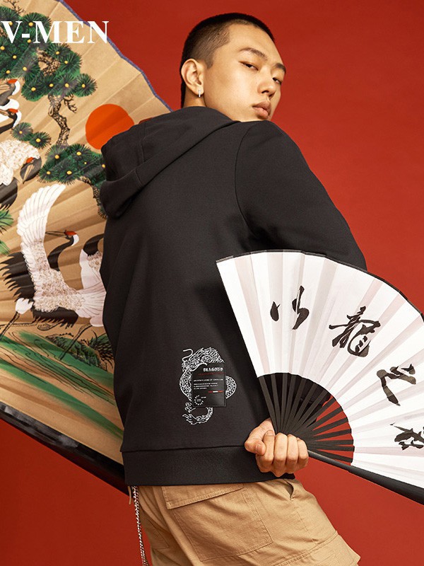 服装店如何存活在“流量至上”的时代?V-MEN男装加盟条件