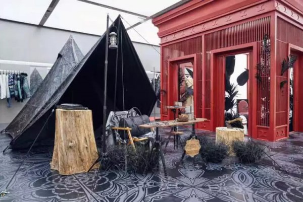 INXX  CONCEPT STAGE 上海万象天地店“无远”开启