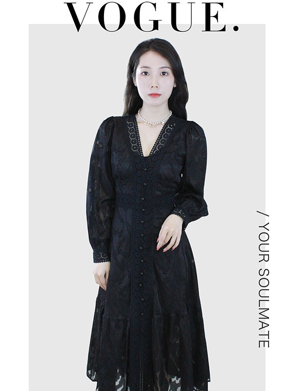 服装是实体店,高性比价是主旋律,玩套路不可长久,多一些真诚,少些套路!