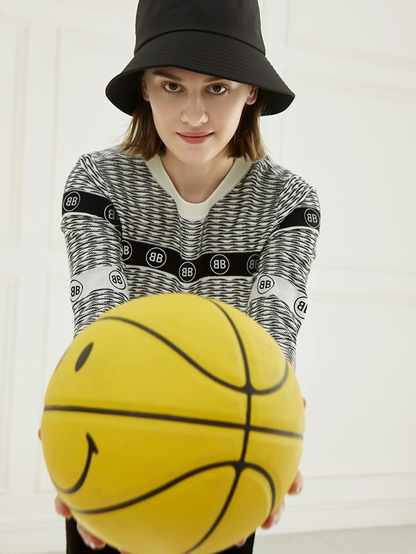 越高级的配色越简单!