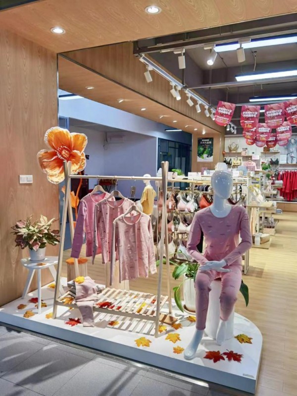 女性内衣店怎么开?闺秘联营加盟真正解决加盟难题