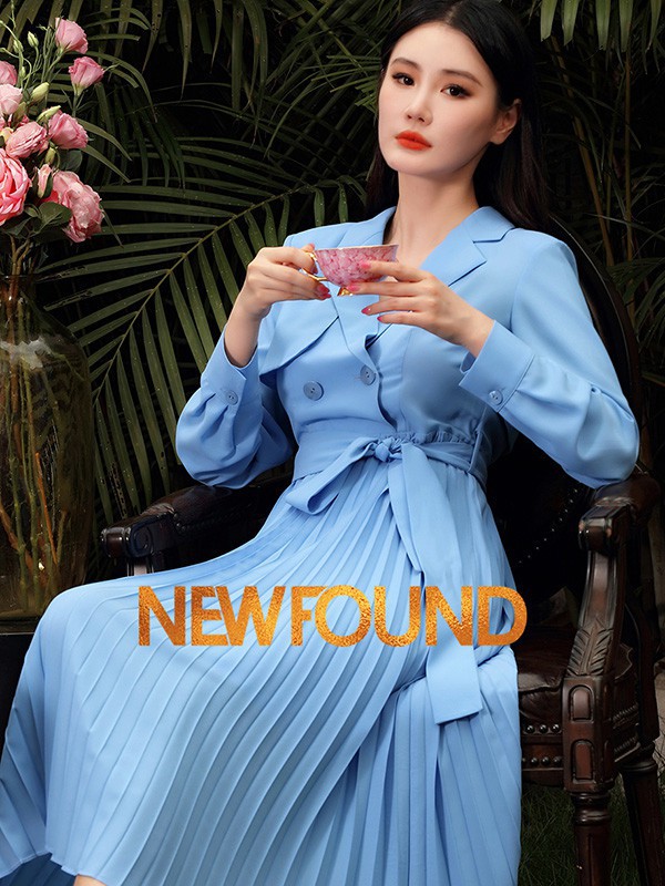 既能温柔又能体现干练感的西装连衣裙你一定要尝试下