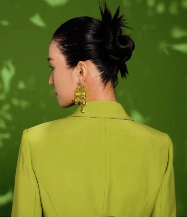 15小时 | 2023春夏新品发布会,重返鲜活时刻