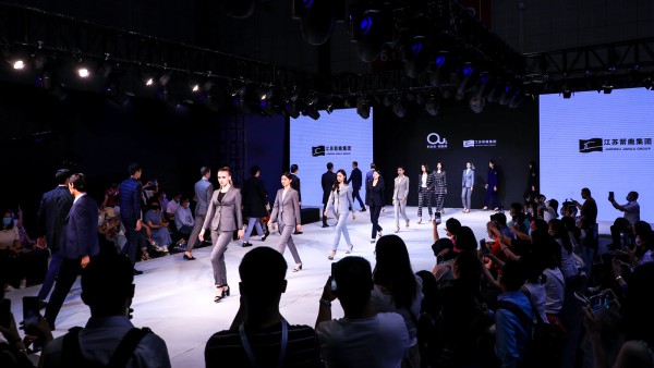 超越所见|2023OUE职业装团服展(上海)燃情启动!