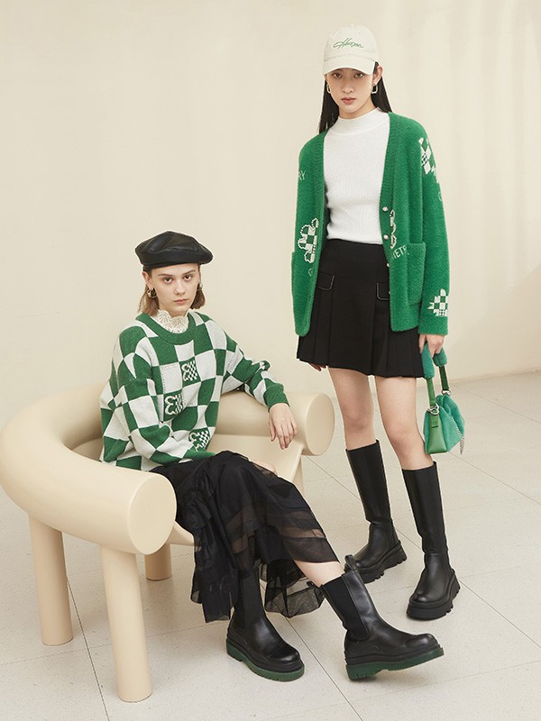 天冷了,外套里面穿什么有讲究,四个内搭法则,又美又暖