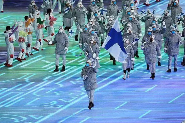 冬奥开幕式成“羽绒服大型种草现场”?网友直呼买买买