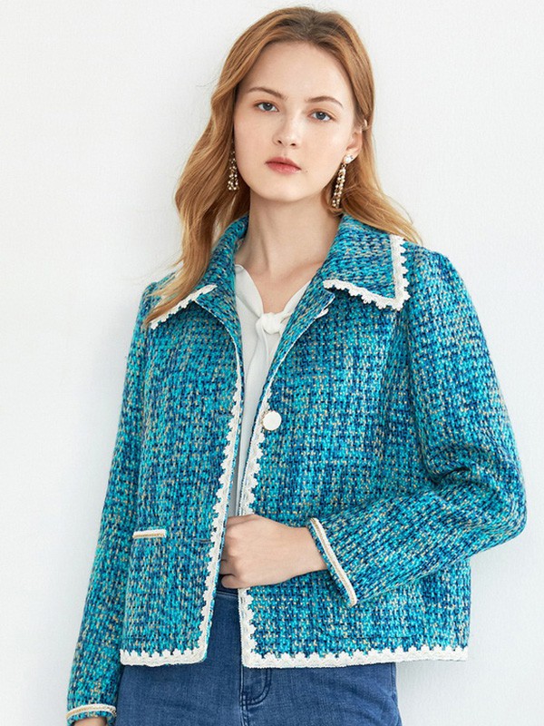 阴雨天什么样的外套更保暖 内搭挑选什么款式更好看