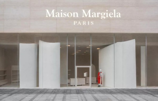 三年收入翻番 Margiela母公司成奢侈品黑马