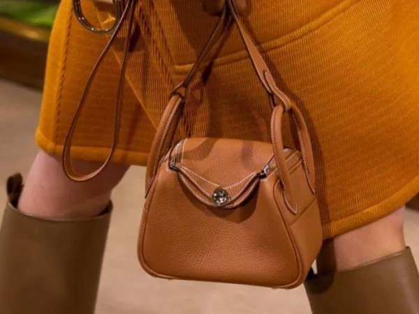 又涨价又降价 时尚奢侈品牌即将迎来分水岭