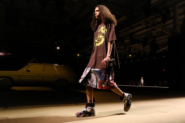 Coach发布2022秋季高级服饰系列