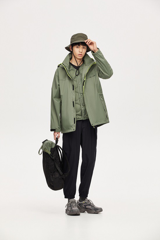 波司登春季多功能羽绒服上市 一应万变解锁轻户外穿搭体验