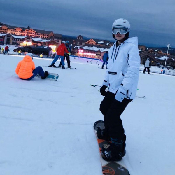 滑雪服装品牌哪些比较有名?怎么挑选适合自己的滑雪服