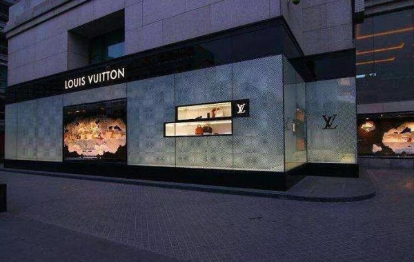 涨价无上限?继LV涨价后 奢侈品品牌纷纷涨价
