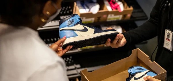 分析:供应链寒冬才刚开始 耐克阿迪第一季度业绩或遭重创