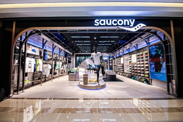 运动品牌索康尼,迈乐2021财年创销售纪录