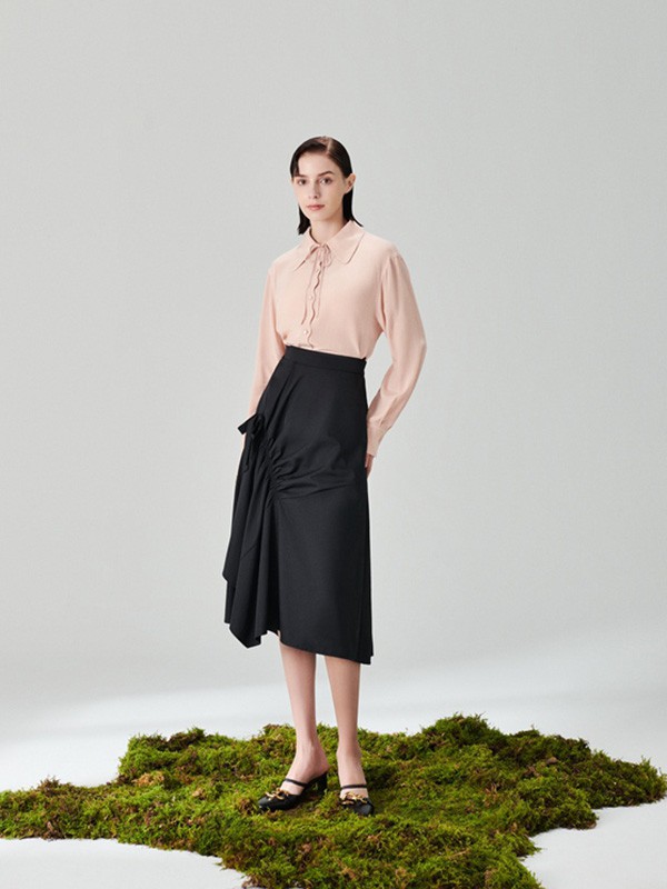 职场能穿粉色衣服吗?粉色西装搭配什么裤子