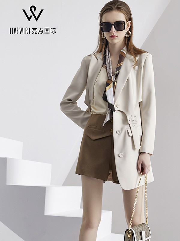 新手小白加盟前要考虑什么?加盟品牌女装有什么要注意的?