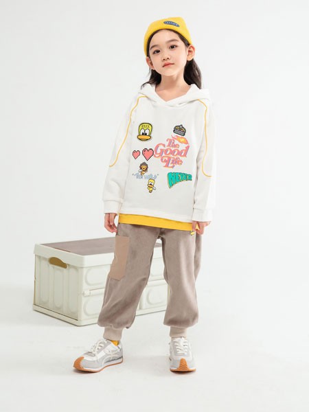 春季童装如何搭配 宝贝也能穿出潮孩范儿