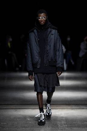 Onitsuka Tiger鬼塚虎2022秋冬系列亮相米兰时装周秀场