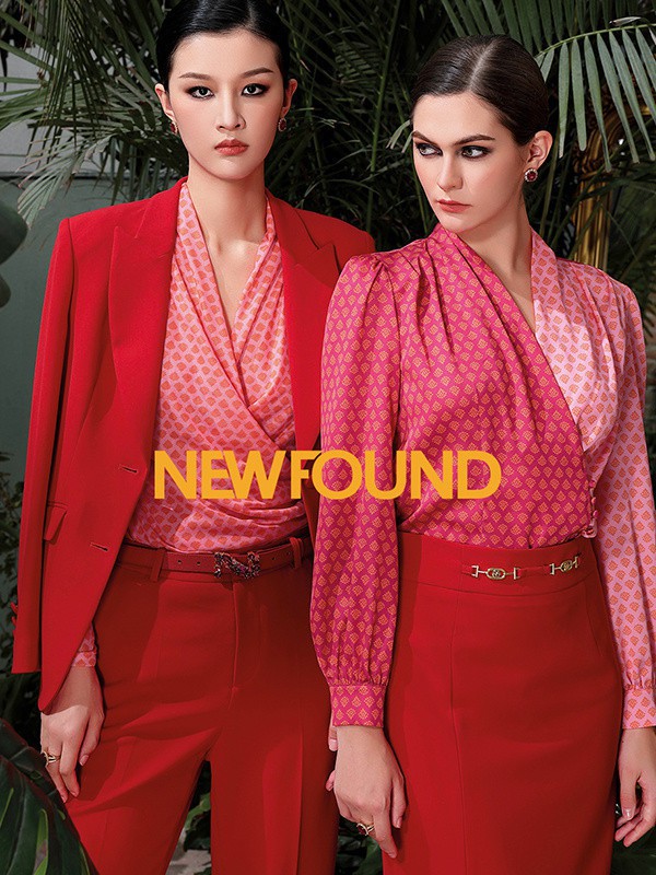 圆脸女生怎么穿才能显得成熟?西装内搭怎么选显瘦?