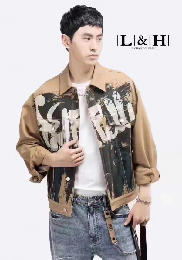 男生外套怎么穿出时尚感 穿上这几款外套帅气又有型