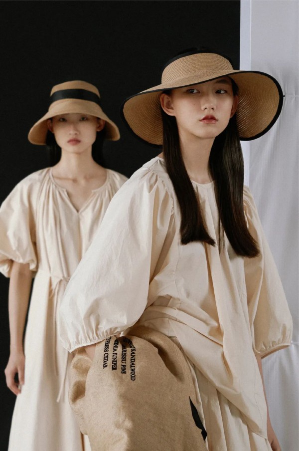 AUM 噢姆S/S 2022 Runway Show | 感官新旅