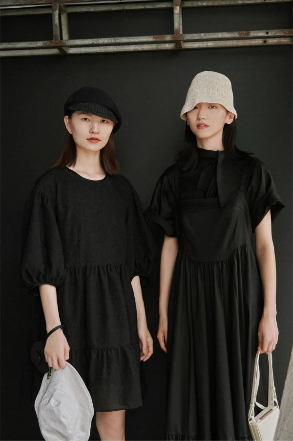 AUM 噢姆S/S 2022 Runway Show | 感官新旅