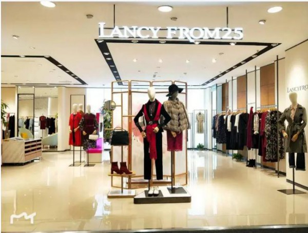 签约张虹为品牌大使 朗姿还携手环球影城推出联名系列