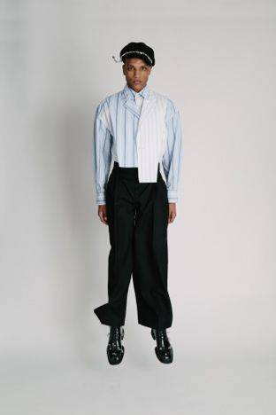 中国先锋设计师品牌Feng Chen Wang于2022年伦敦时装周推出缺憾亦美系列