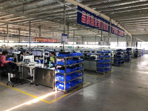 安踏最新事件|安踏集团四川培训基地生产线正式开工投产,集团充满信心!