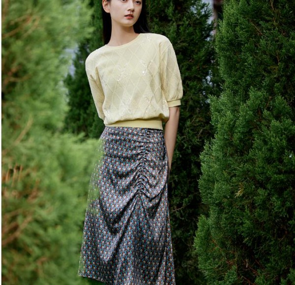 牛仔印花单品如何搭配 春季休闲风值得拥有