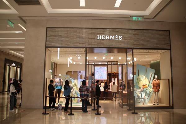 爱马仕河南首店正式开业,商品快速被买空,全部售罄!