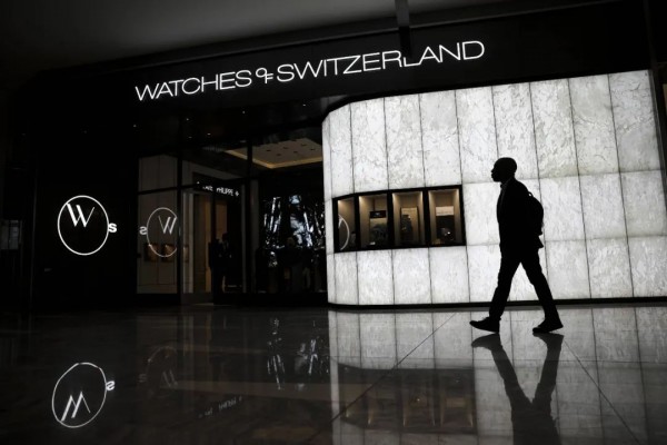 国际要闻|疫情下奢侈手表需求飙升