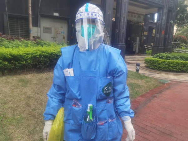 劲霸集团捐赠2000件紧急研发的“天使战甲”助攻上海“大白”