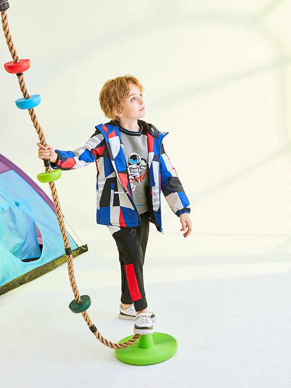 一夜换季!全国跳水式降温!气温起伏大,出门注意保暖!