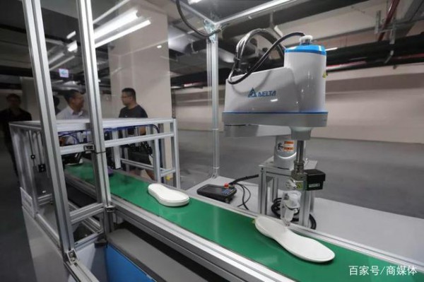 印度泰米尔纳德邦政府与运动鞋巨头宏福集团签署投资备忘录