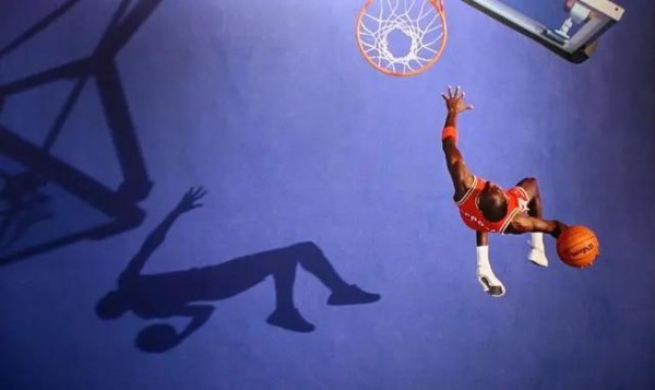 眼光有多独到?耐克先后锁定科比以及詹姆斯连C罗也没放过