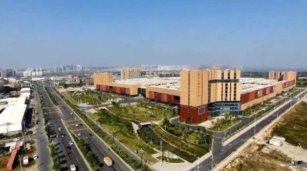 免租,减租...各地房东响应国家号召,为服装厂,服装商铺减免房租!