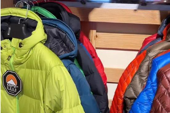 国际服装产业要闻|因外汇储备枯竭 尼泊尔禁止进口羽毛