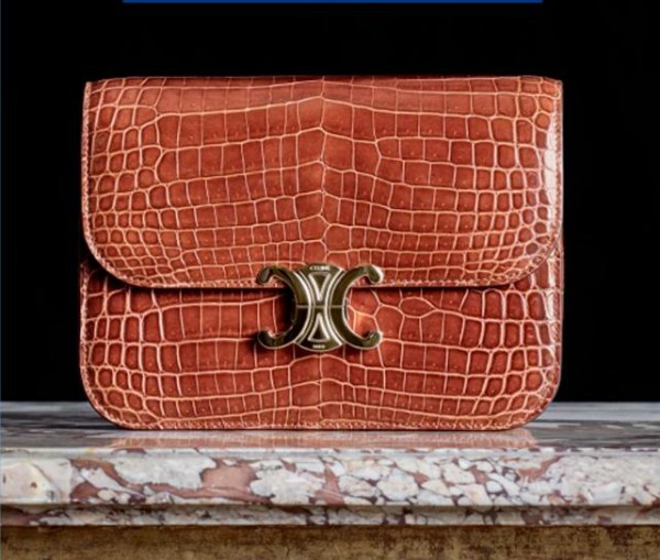 Celine 推出了鳄鱼皮定制手袋 maroquinerie 系列