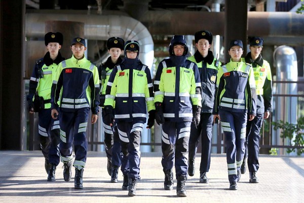 为平凡劳动者筑梦 铜牛集团科技功能职业装持续升级