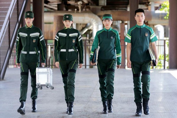 为平凡劳动者筑梦 铜牛集团科技功能职业装持续升级