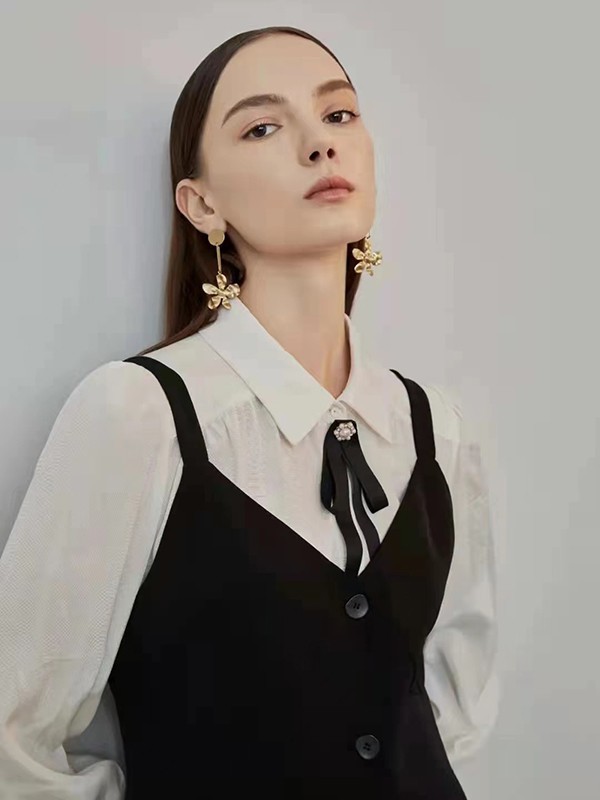 衬衫怎么穿搭 不同衬衫怎么搭配时尚又性感