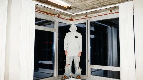 奢侈品时装秀|Balenciaga纽约时装秀推迟一日举办