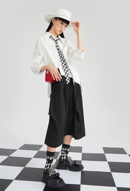 棋盘格yyds!这个夏天棋盘格元素不可缺!棋盘格怎么搭配?