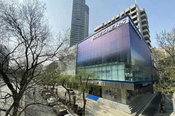 斯凯奇 - SKECHERS