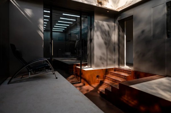 国内潮牌为何纷纷「扎堆」实体店?