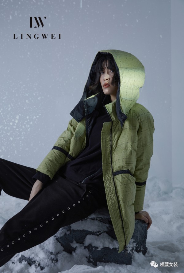 领葳LINGWEI服饰|一件羽绒服的温度,唤醒冬日的温柔