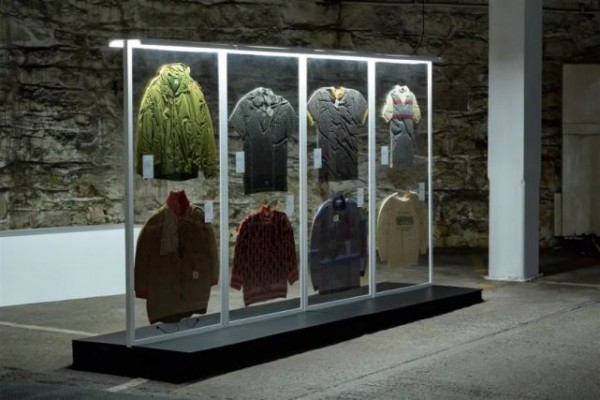 英国运动服装品牌 PHYGITAL 地下室展